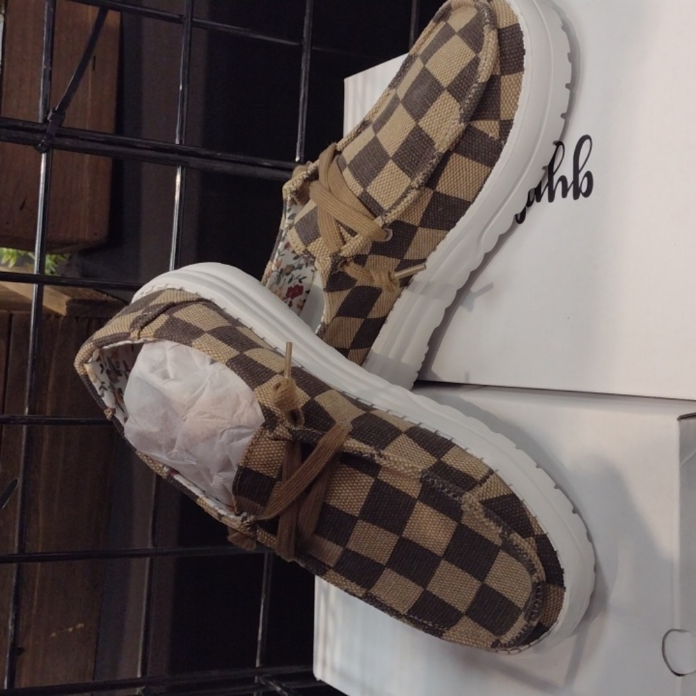 NWT Gypsy Jazz Big Time Brown Checked Slip-on Shoes